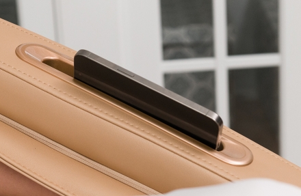 Массажное кресло Orlauf Argus (Beige)